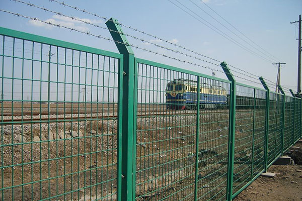 铁路护栏网图片1