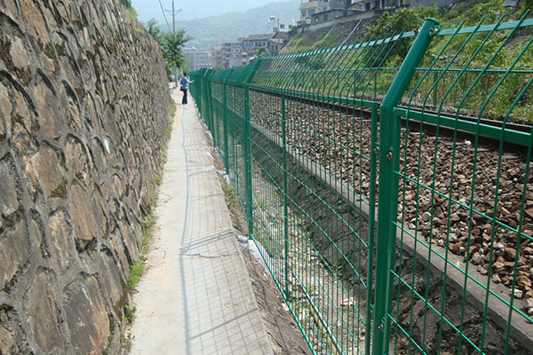 铁路护栏网图片3